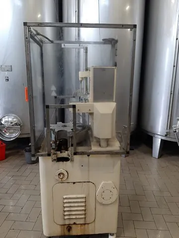 Used Bertolaso  Cappers - X 290
