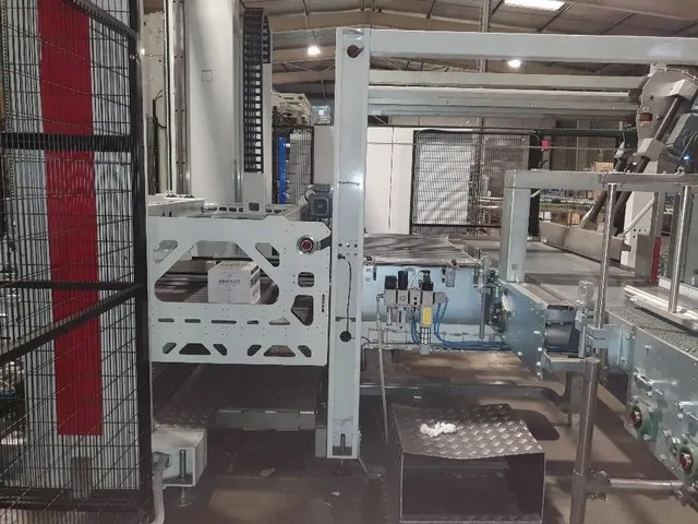 Used FMT Palletizers - R 124 — image 1 of 7