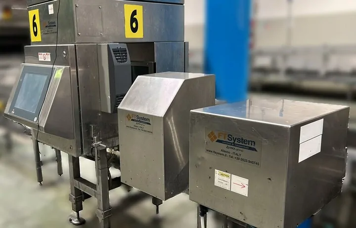 Used FT-System IS700 Bottle Inspectors - ZZ 42