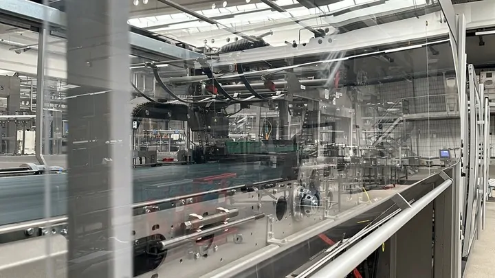 Used KHS SPECTRUM II Bottling Lines - NP 614 — image 1 of 10