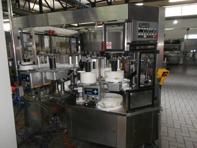 Used Kosme  Labellers - EA 216