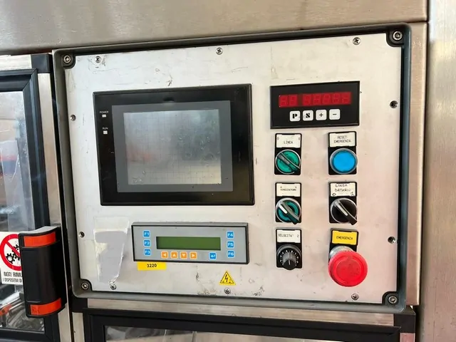 Used Kosme  Labellers - EA 415