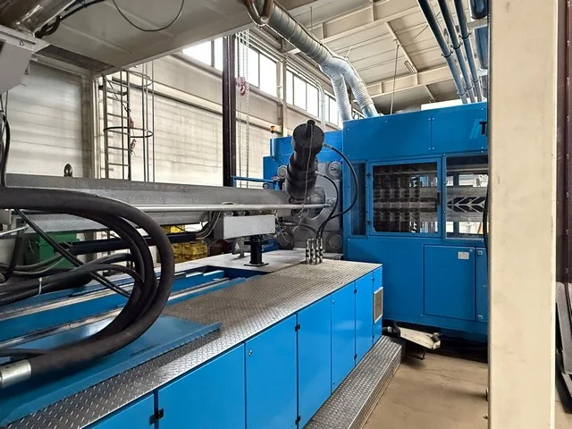 Used  MacPET 4550-320 maszyna PET Preform Presses - W 110