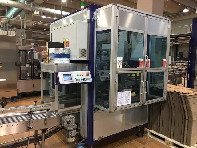 Used Mondo & Scaglione  Case Packers - JL 96