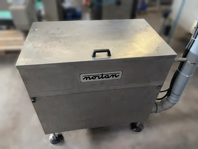 Used Nortan Caps Elevators - I 73 — image 1 of 3