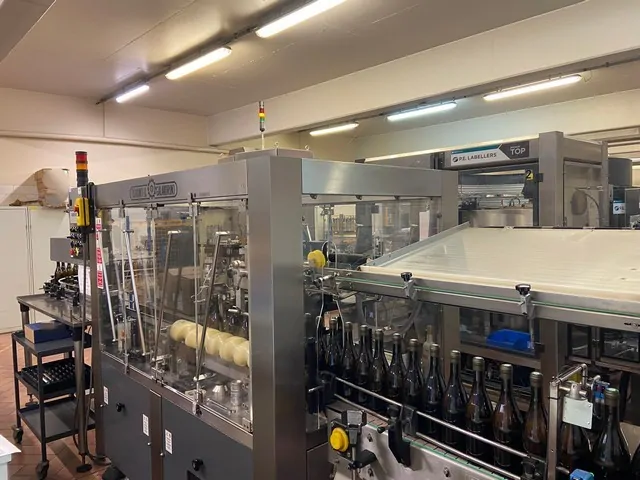 Used Robino & Galandrino Astra F4 Capsuling Machines - BC 386