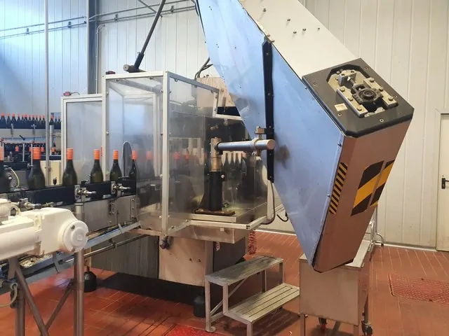 Used Robino & Galandrino  Wirehooders - HJ 60