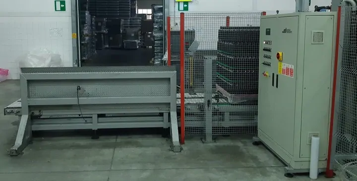 Used Serra  Depalletizers - D 13