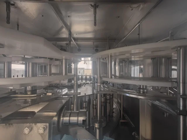 Used TETRA PLAST  Bottling Lines - NP 602